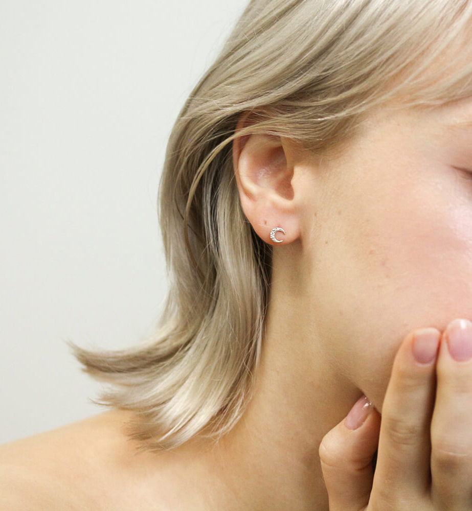  「K10YG ダイヤモンド クレセントムーン ピアス」|ピアス|