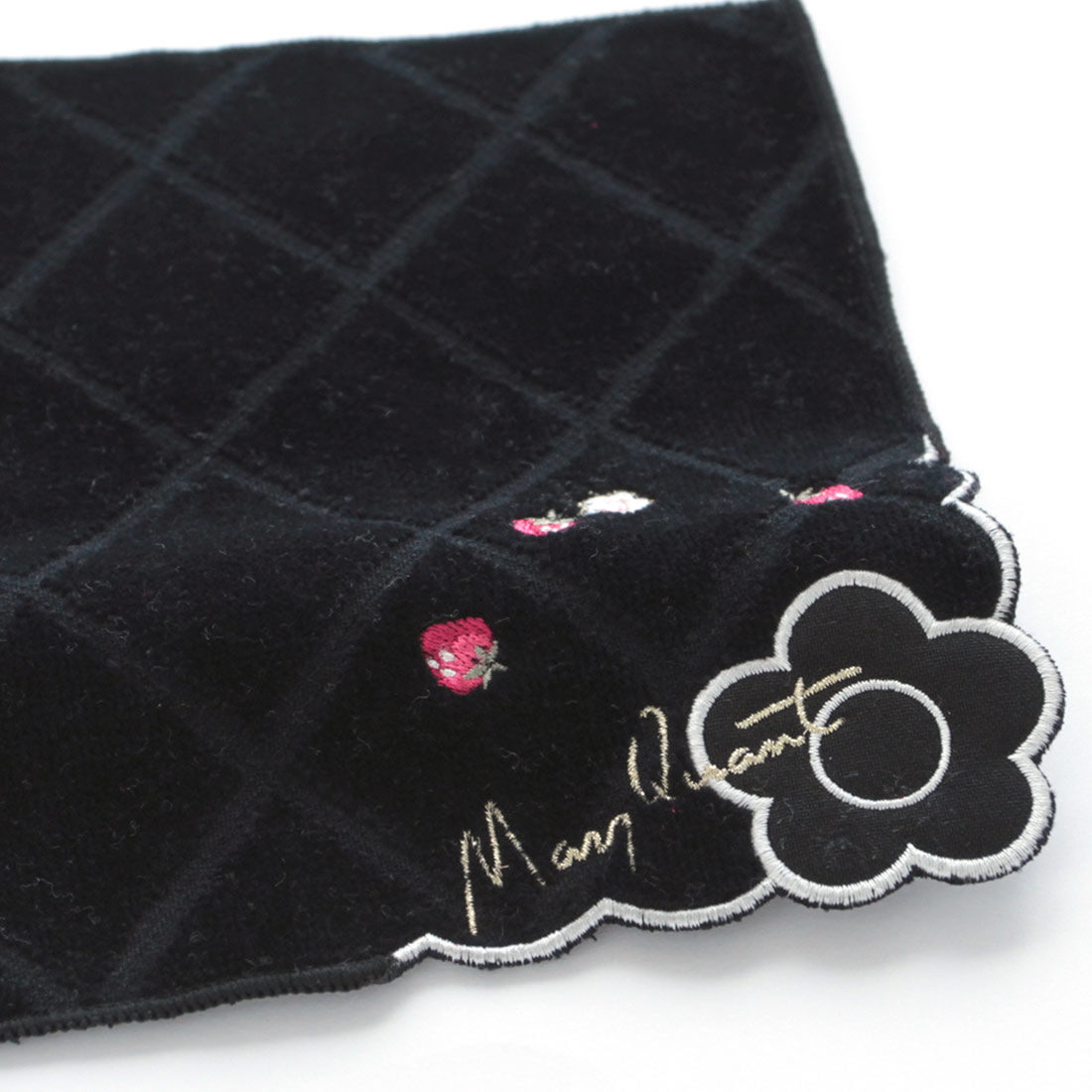  「MARY QUANT ミニタオルハンカチ＜イチゴスカラップ＞」|タオル|