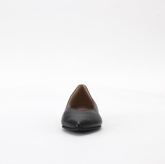 銀座かねまつ「LSGD2484SHPBLK 【本革】【防水】【Bワイズ】アクアベルスレンダーパンプス」|パンプス|