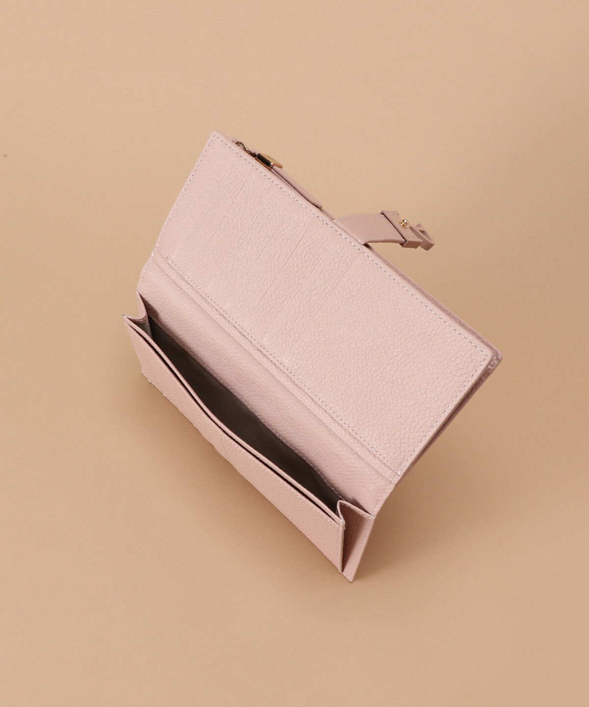 Samantha Thavasa「マットアイコン レザー ブック型長財布」|財布|