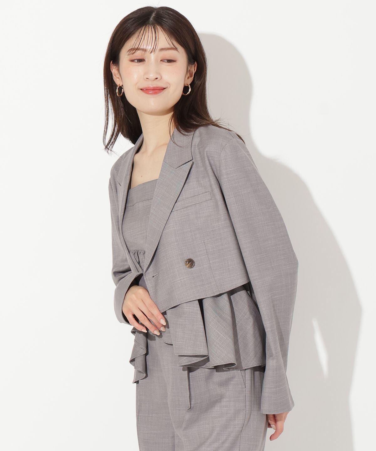 アンドクチュール「シャンブレーバックリボンショートジャケット」|テーラードジャケット|