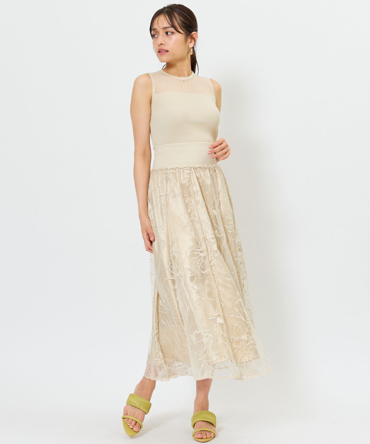 アンドクチュール「ラメフラワー刺繍チュールスカート」|フレア|