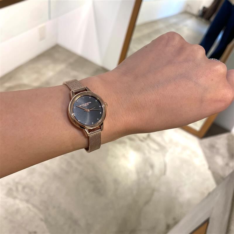 OLIVIA BURTON 「〈OLIVIA BURTON(ｵﾘﾋﾞｱﾊﾞｰﾄﾝ)〉ｸﾗｼｯｸｽ ﾐﾆﾌﾞﾗｯｸ ｻﾝﾚｲRG ﾒｯｼｭ」|腕時計|