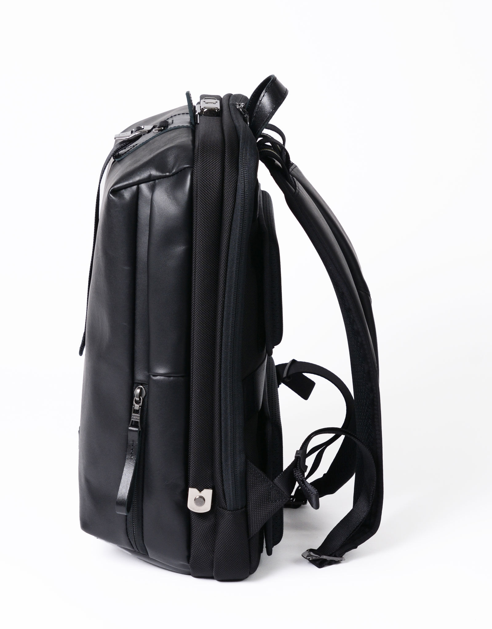 master-piece「Bump leather ver. バックパックM」|リュック|