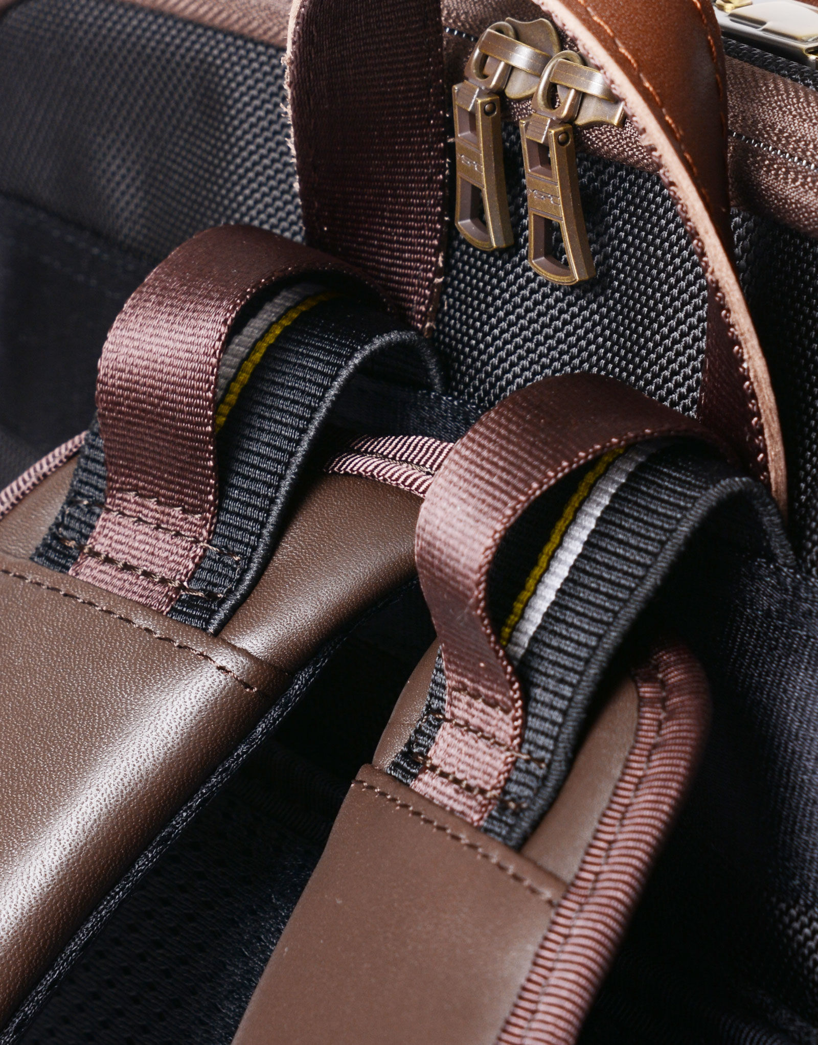 master-piece「Bump leather ver. バックパックM」|リュック|