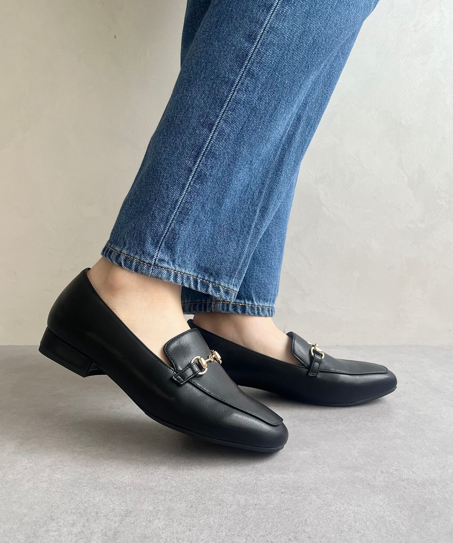 ORiental TRaffic「【跳べるパンプス/シリーズ累計１５０万足突破】スクエアトゥビットモチーフ  ローファー /R-3210」|パンプス|