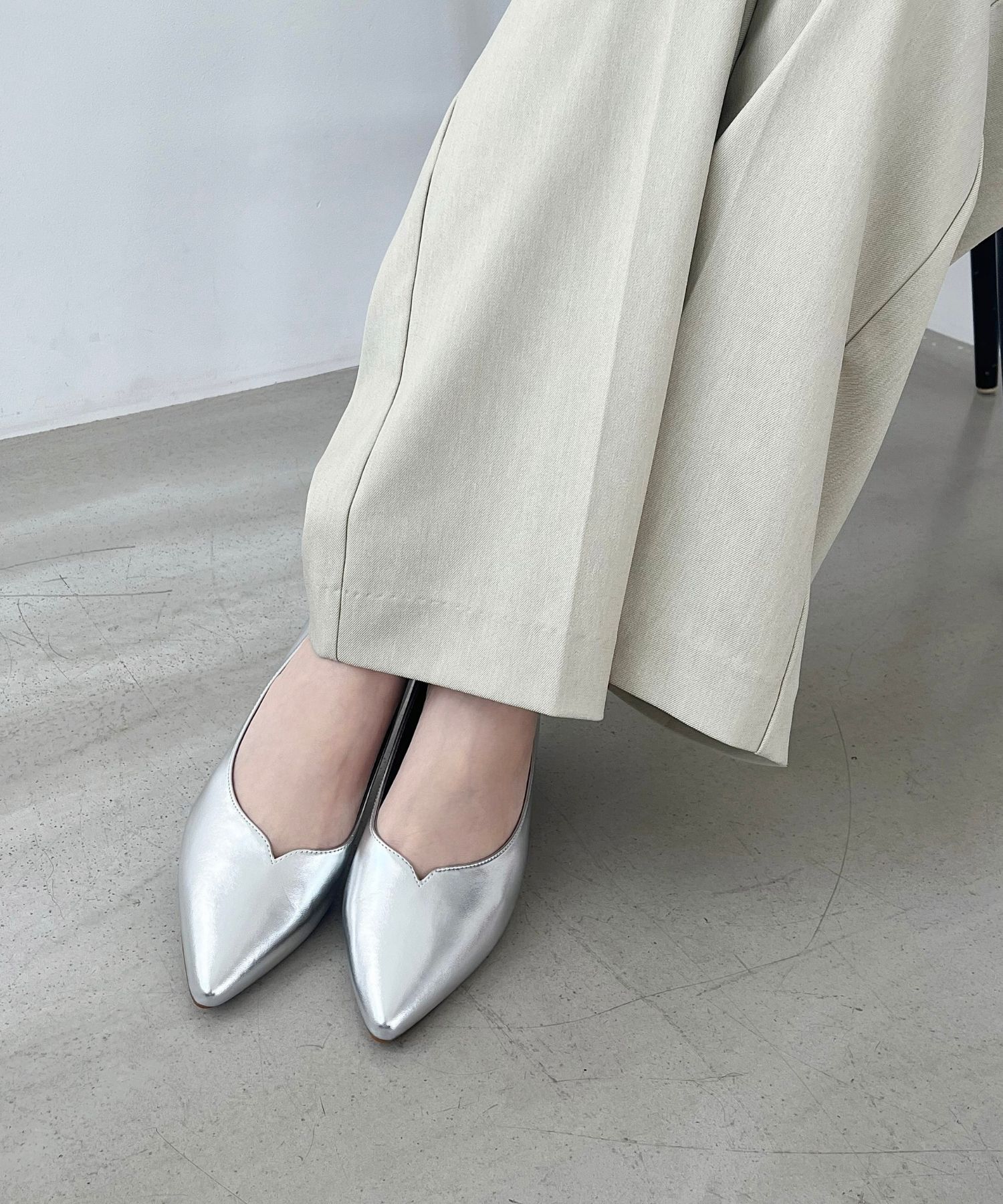 ORiental TRaffic「【WEB限定】スリットカット ポインテッドトゥ ヒール パンプス /55105 通勤 Vカット シンプル」|パンプス|