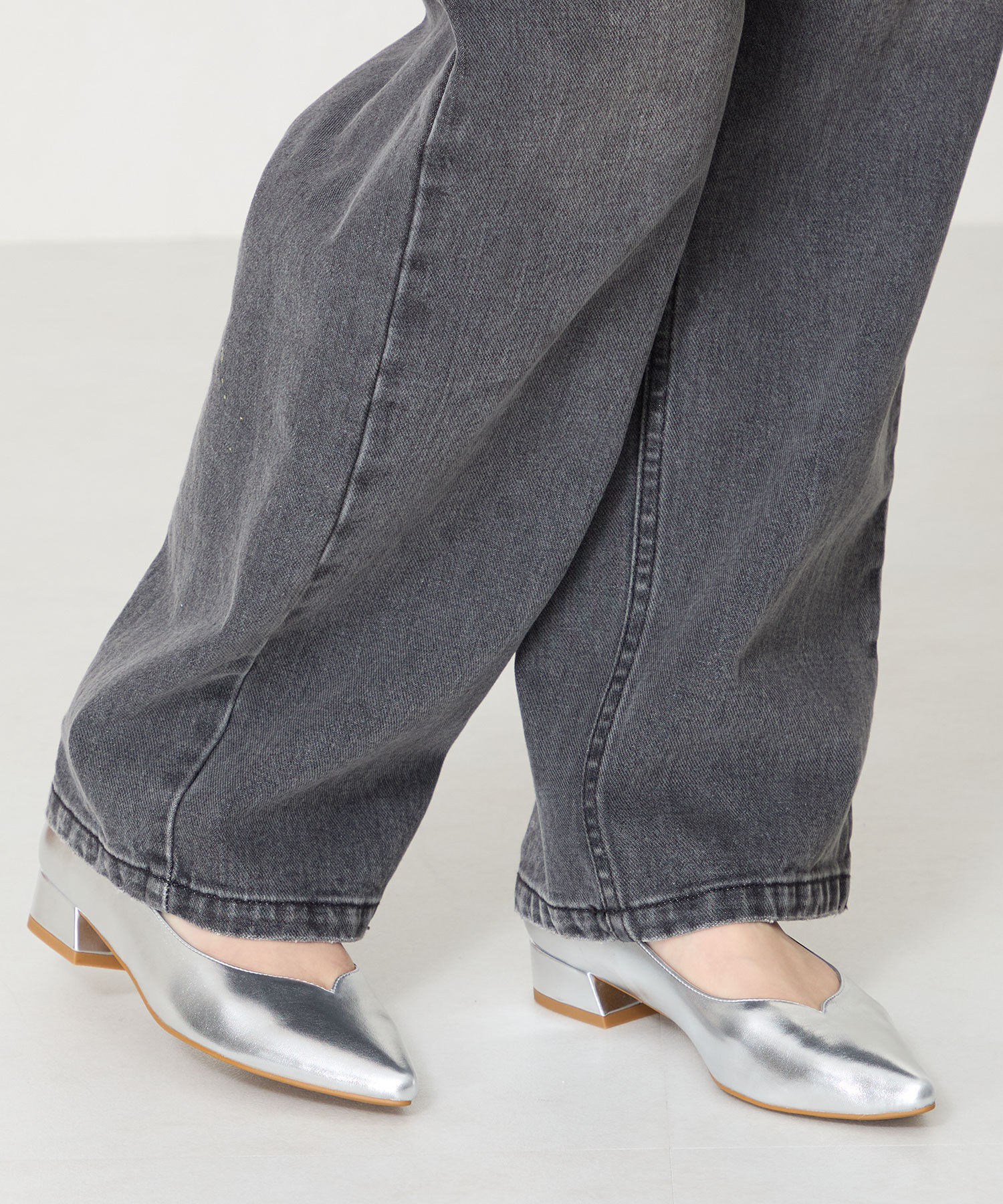 ORiental TRaffic「【WEB限定】スリットカット ポインテッドトゥ ヒール パンプス /55105 通勤 Vカット シンプル」|パンプス|