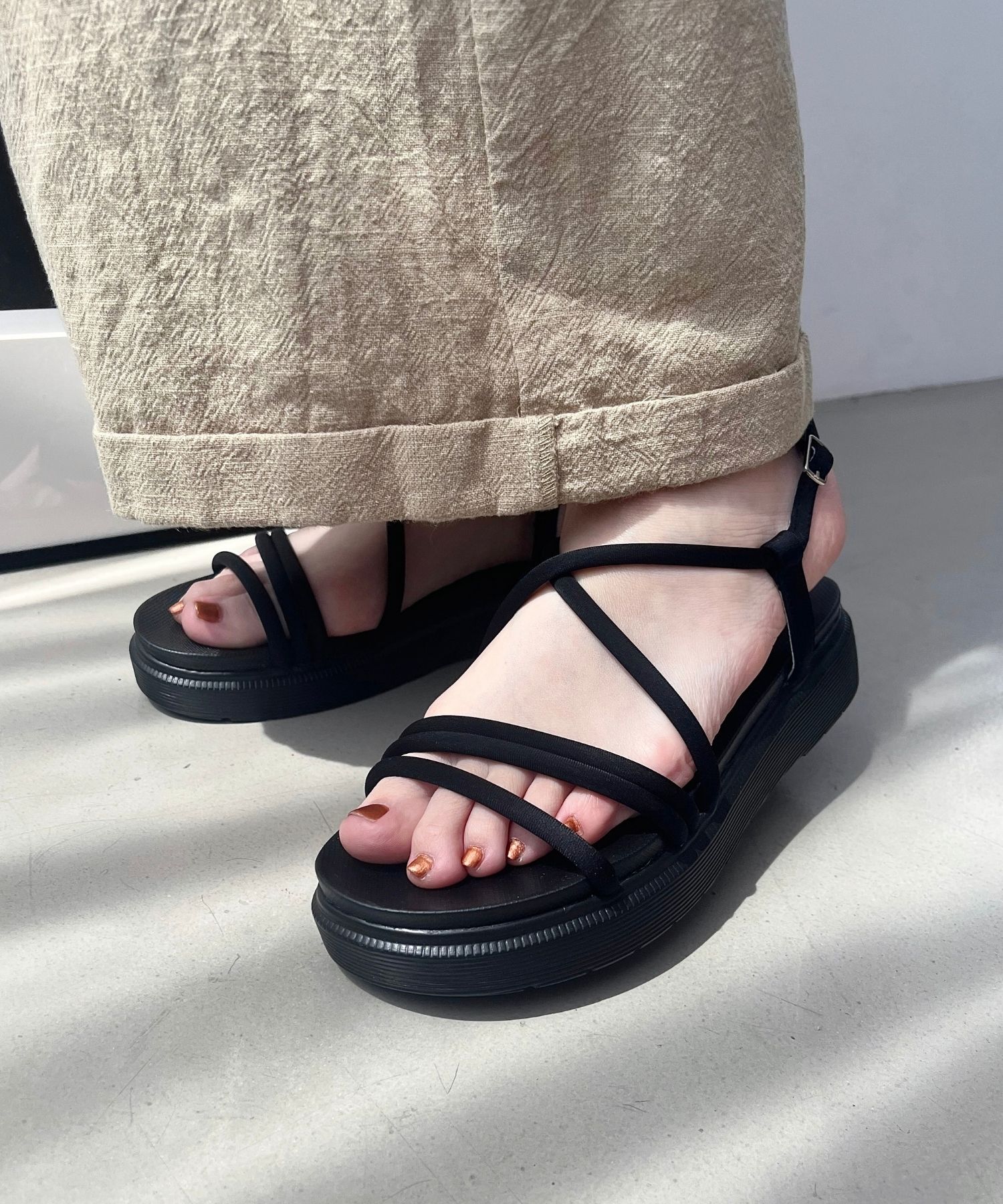 ORiental TRaffic「【WEB限定】チューブストラップスポーツサンダル/55204 厚底　スポサン 人気」|サンダル|BLACK