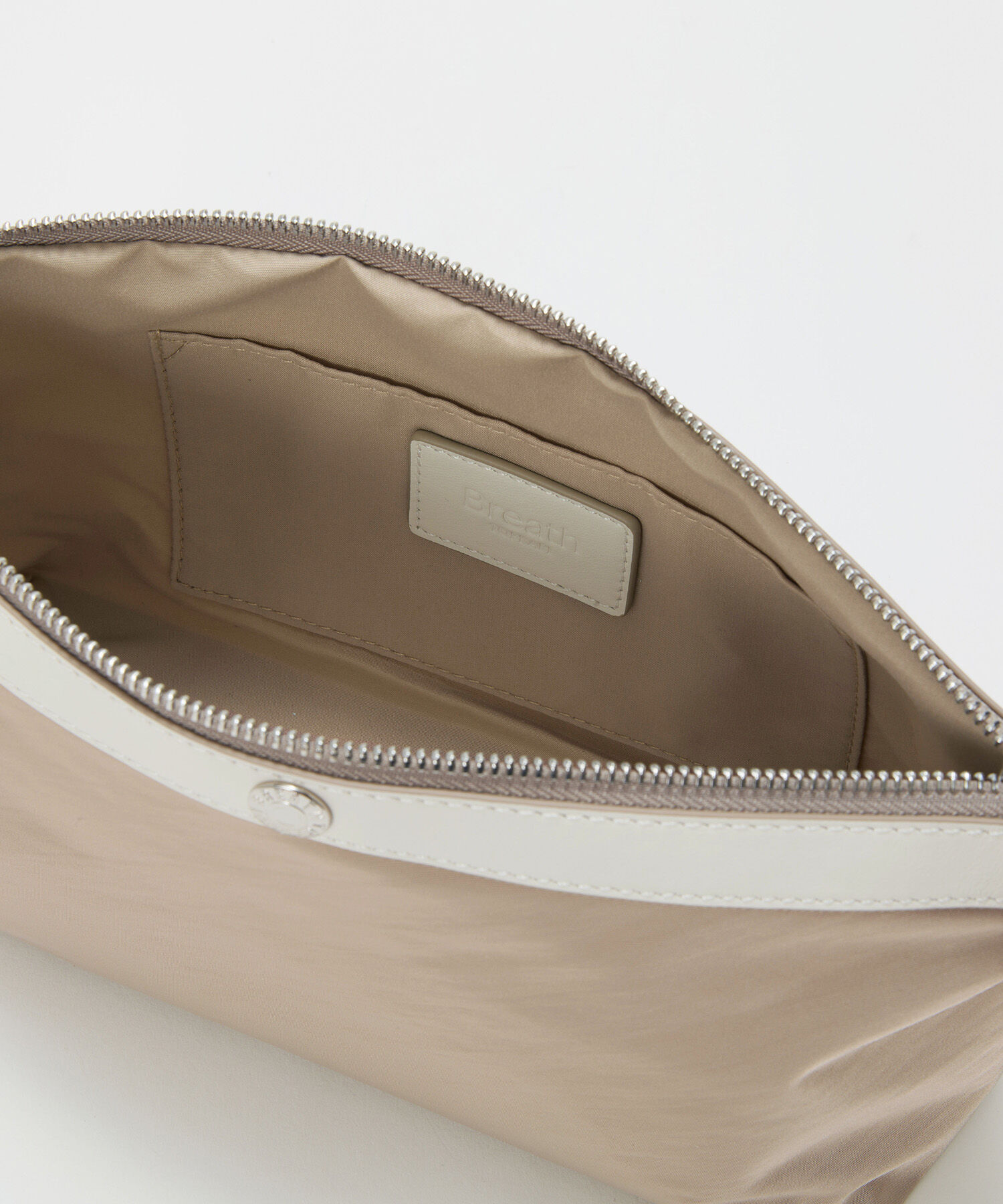 TOPKAPI BREATH「【Breath TOPKAPI】MORPH モーフ リンクルナイロン 舟形 ポーチ」|ポーチ|