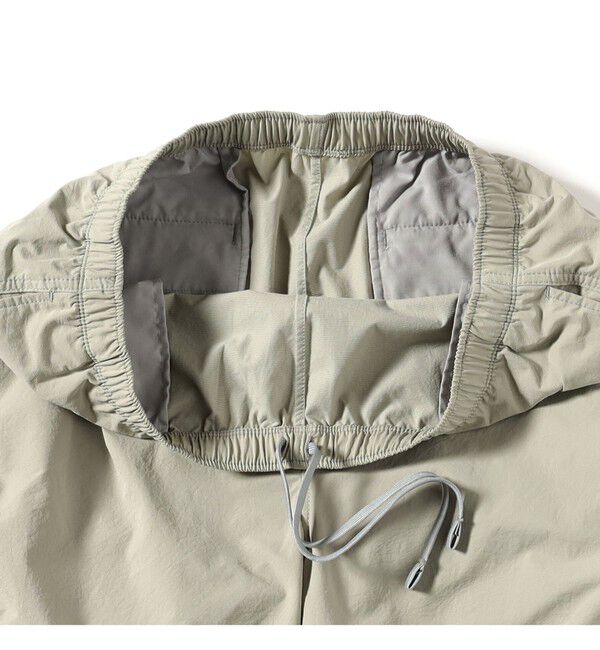 BEAMS「ワイドストレートフィット パッカリング イージーパンツ」|チノ|