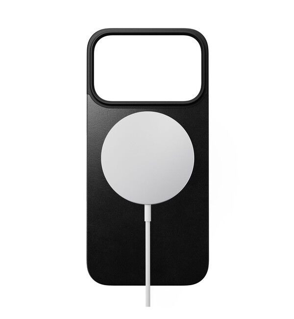 BEAMS「NOMAD / Magnetic Leather Back iPhone17 Pro」|モバイルケース|