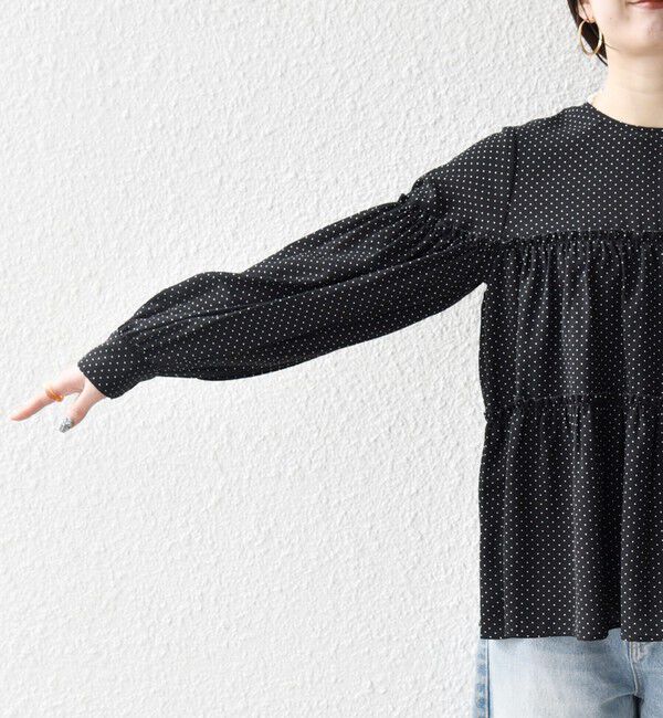 SHIPS any「SHIPS any:〈洗濯機可能〉ドット ノーカラー ティアード フレア ブラウス」|シャツ・ブラウス|