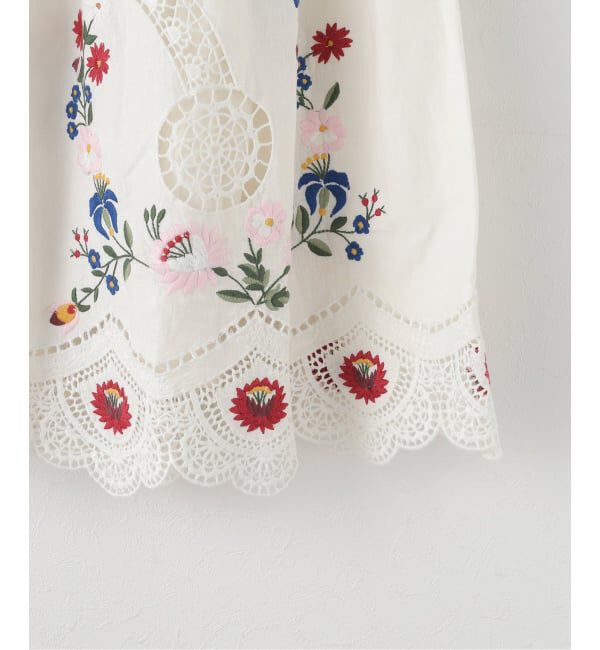 IENA LA BOUCLE「SEA NEW YORK/シー ニューヨーク CELIA EMBROIDERY MIDI SKIRT PF25-048」|スカート|