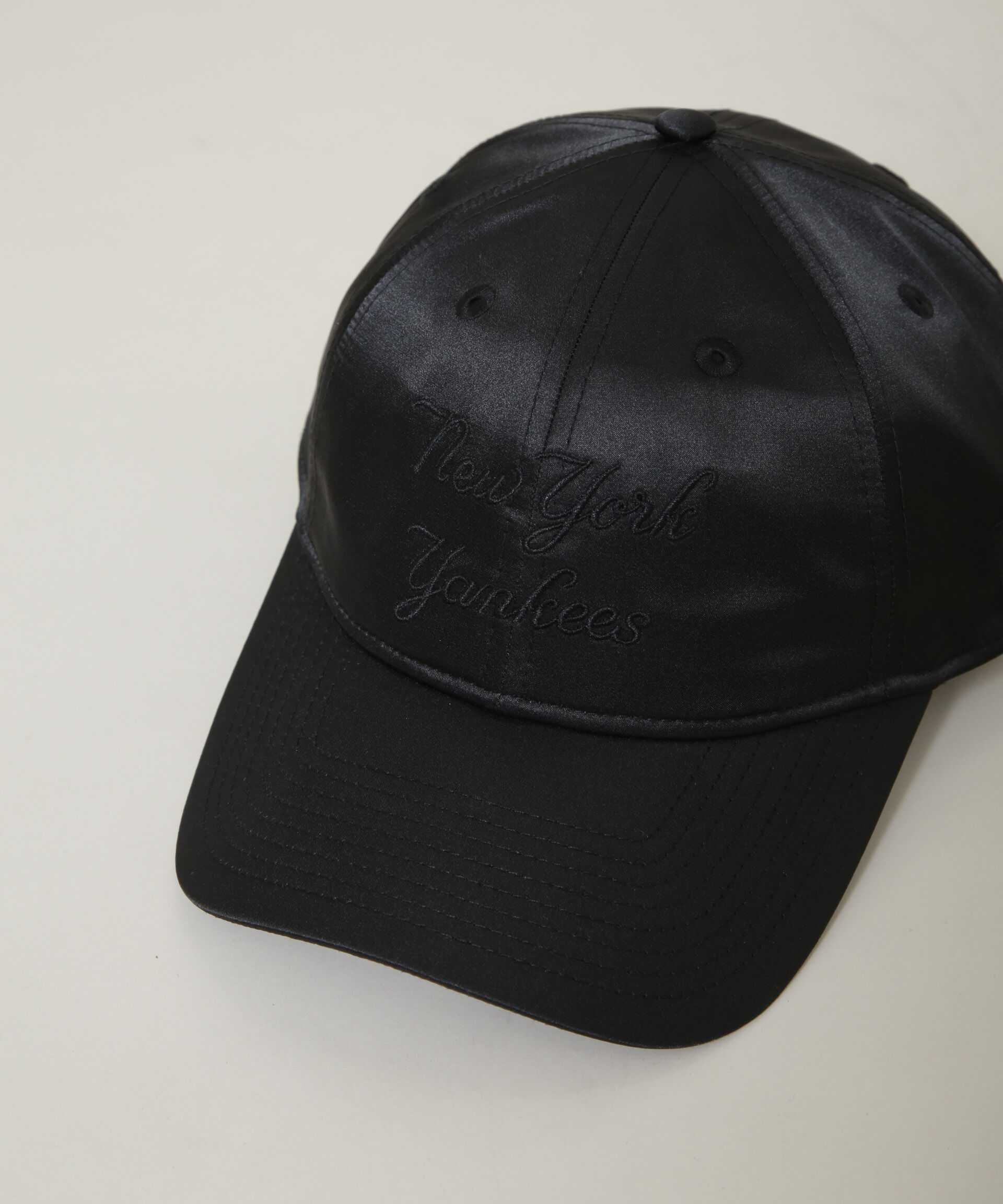 nano･universe「NEW ERA(R)/別注 940 NY / MLB SATIN SCRIPT CAP」|キャップ・キャスケット|