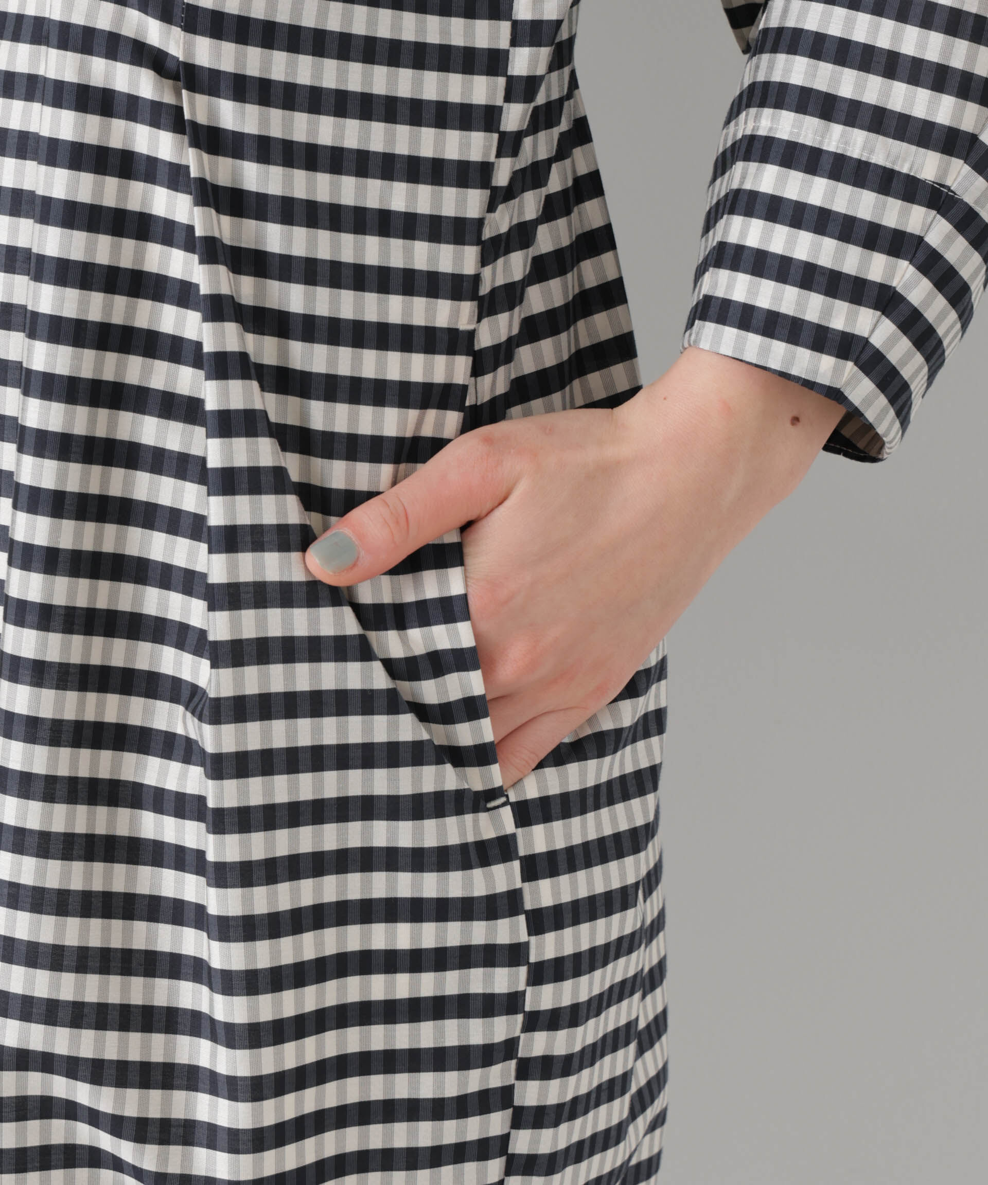 nano･universe「コンストラクテッドシェイプチェックワンピース」|ワンピース|