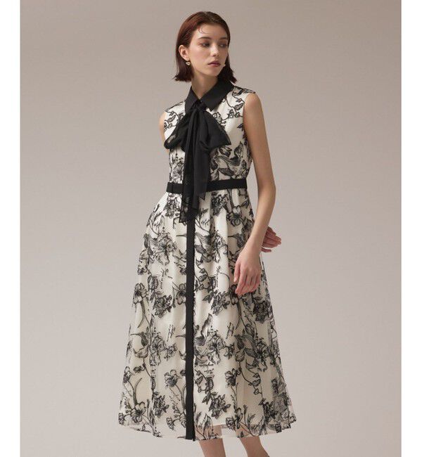 GRACE CONTINENTAL「フラワー刺繍ボウタイドレス」|ドレス|