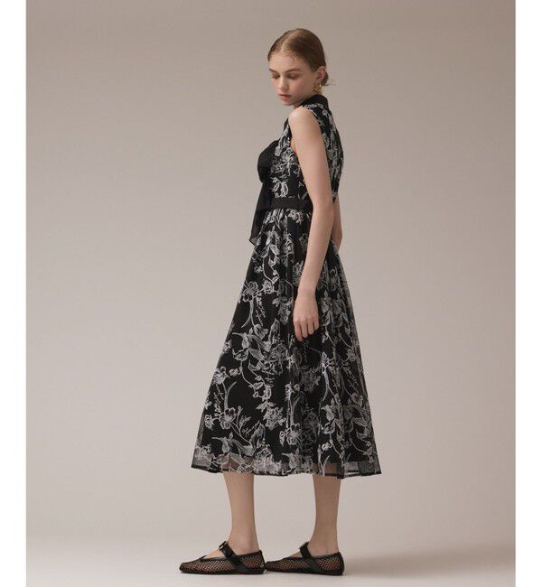 GRACE CONTINENTAL「フラワー刺繍ボウタイドレス」|ドレス|