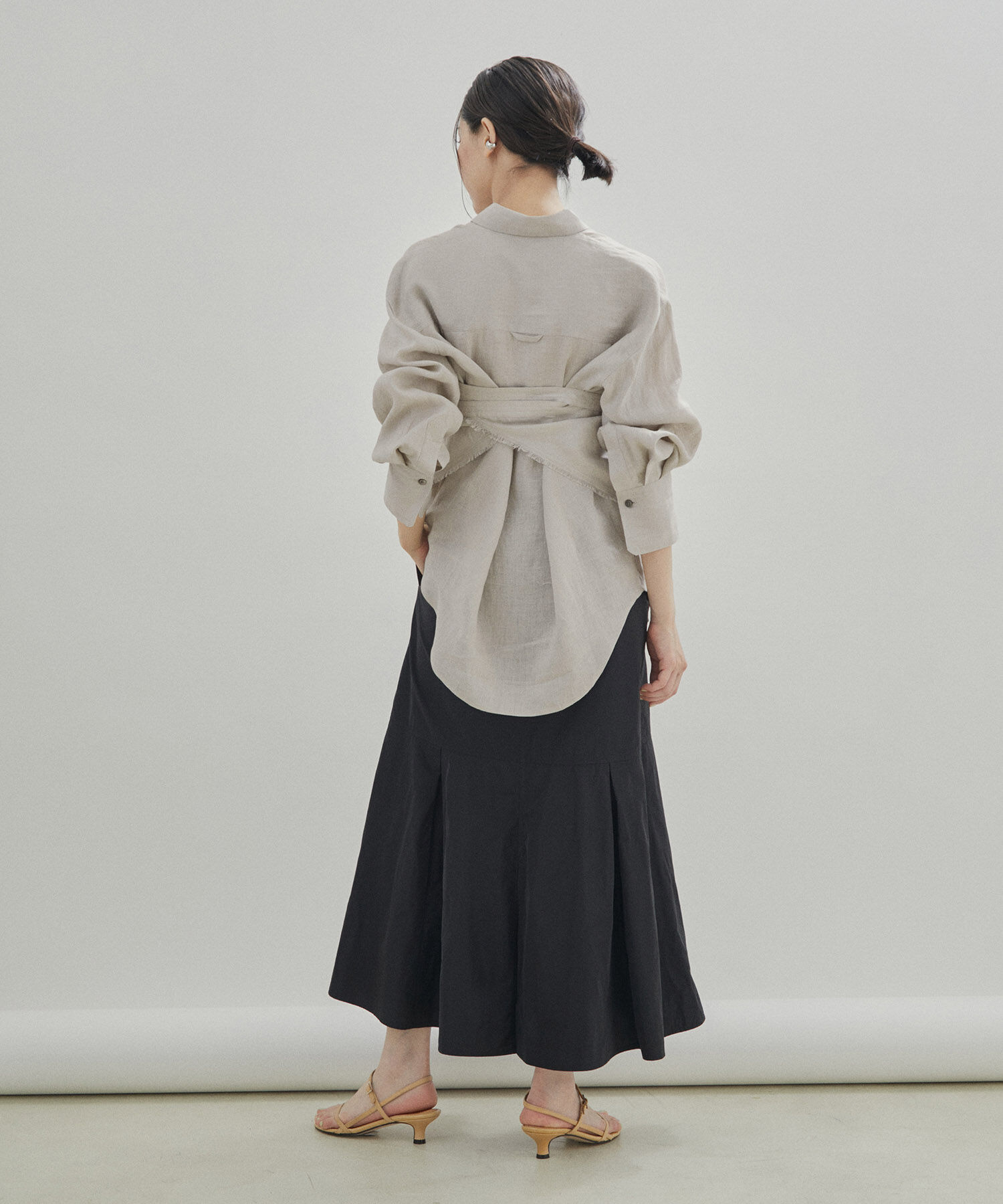 SALON adam et rope'「【洗える】ノルマンディリネンマルチウェイカーチフ/麻」|ストール|