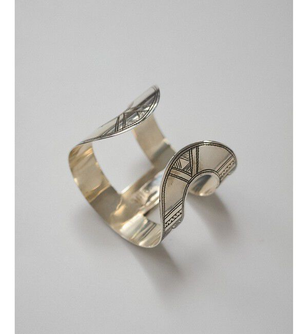 SALON adam et rope'「【J'aDoRe・店舗限定】【TUAREG（トゥアレグ）】Hバングル」|ブローチ・コサージュ|