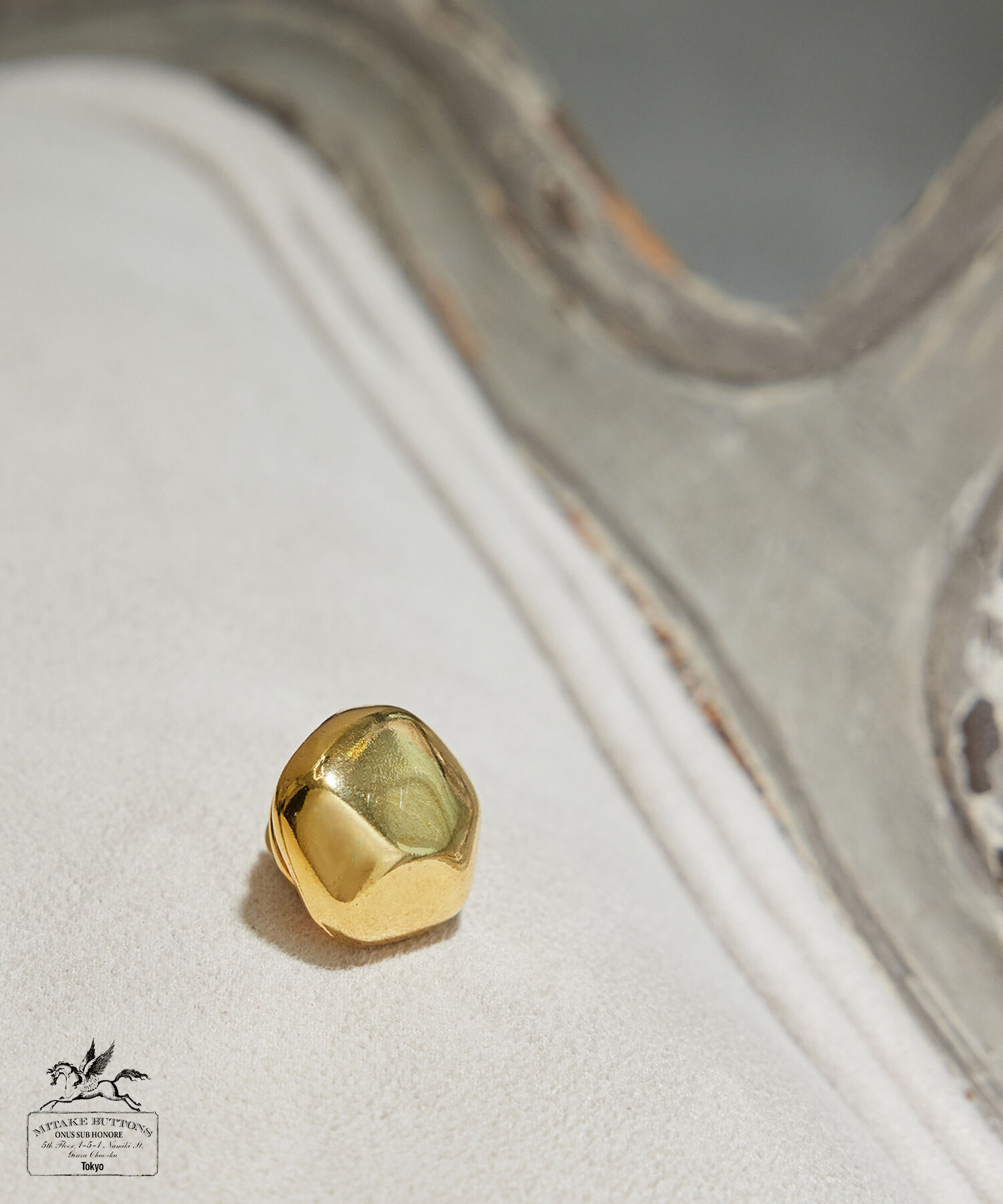 ROP&Eacute;「【MITAKE BUTTON】ピンブローチ」|ブローチ・コサージュ|