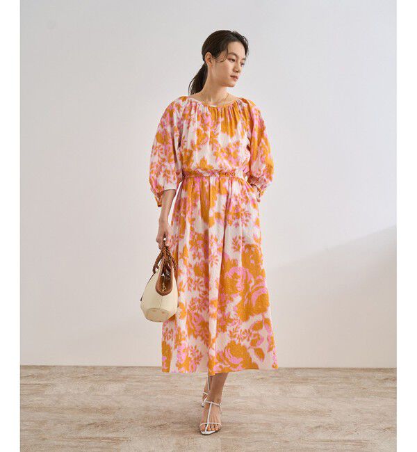 ROPE「【DEVEAUX（デヴォー）】別注ボカシフラワーウエストギャザーワンピース/洗える」|ワンピース|