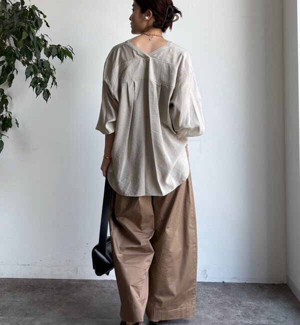  「【新色追加】GOLDボタンVVシャツ」|シャツ・ブラウス|