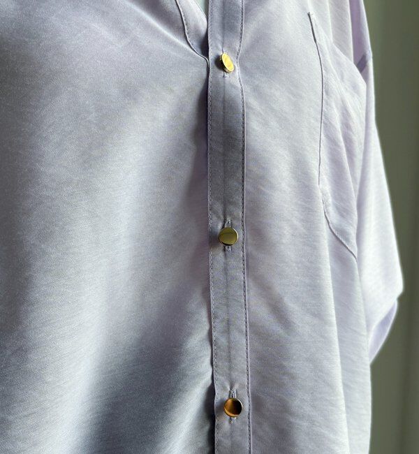  「【新色追加】GOLDボタンVVシャツ」|シャツ・ブラウス|