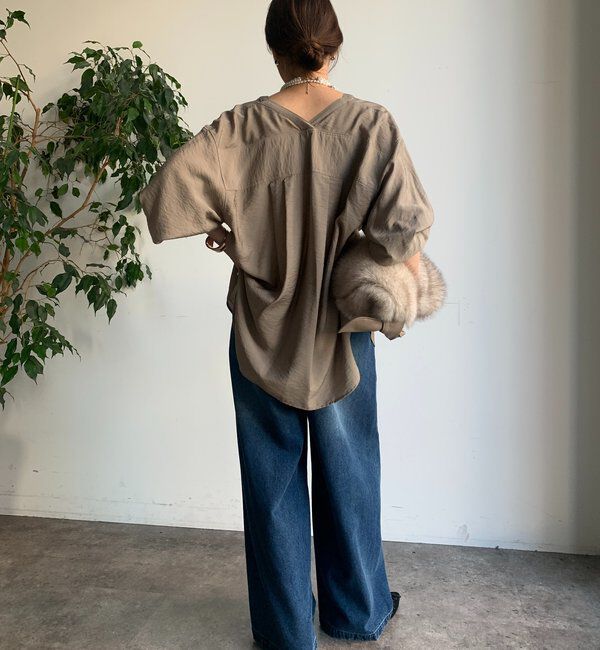  「【新色追加】GOLDボタンVVシャツ」|シャツ・ブラウス|