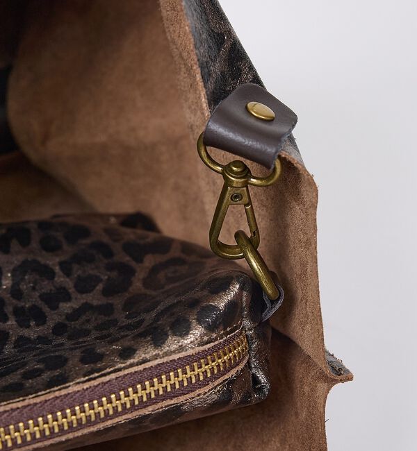 collex「【WEB限定】【AULENTTI/オウレンティ】ポーチ付きトートバッグ　ヒョウ柄」|トートバッグ|