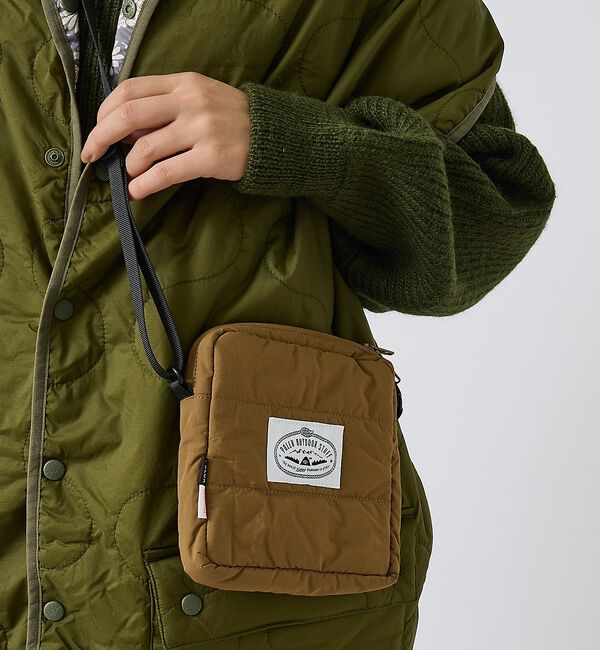 ABAHOUSE「【POLER / ポーラー】PUFFER SHOULDER POUCH / パッ」|モバイルケース|ベージュ