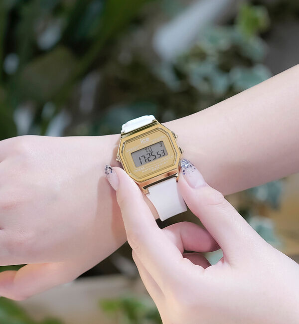 Rouge vif「【ICE-WATCH / アイスウォッチ】DIGIT RETRO METAL /」|腕時計|