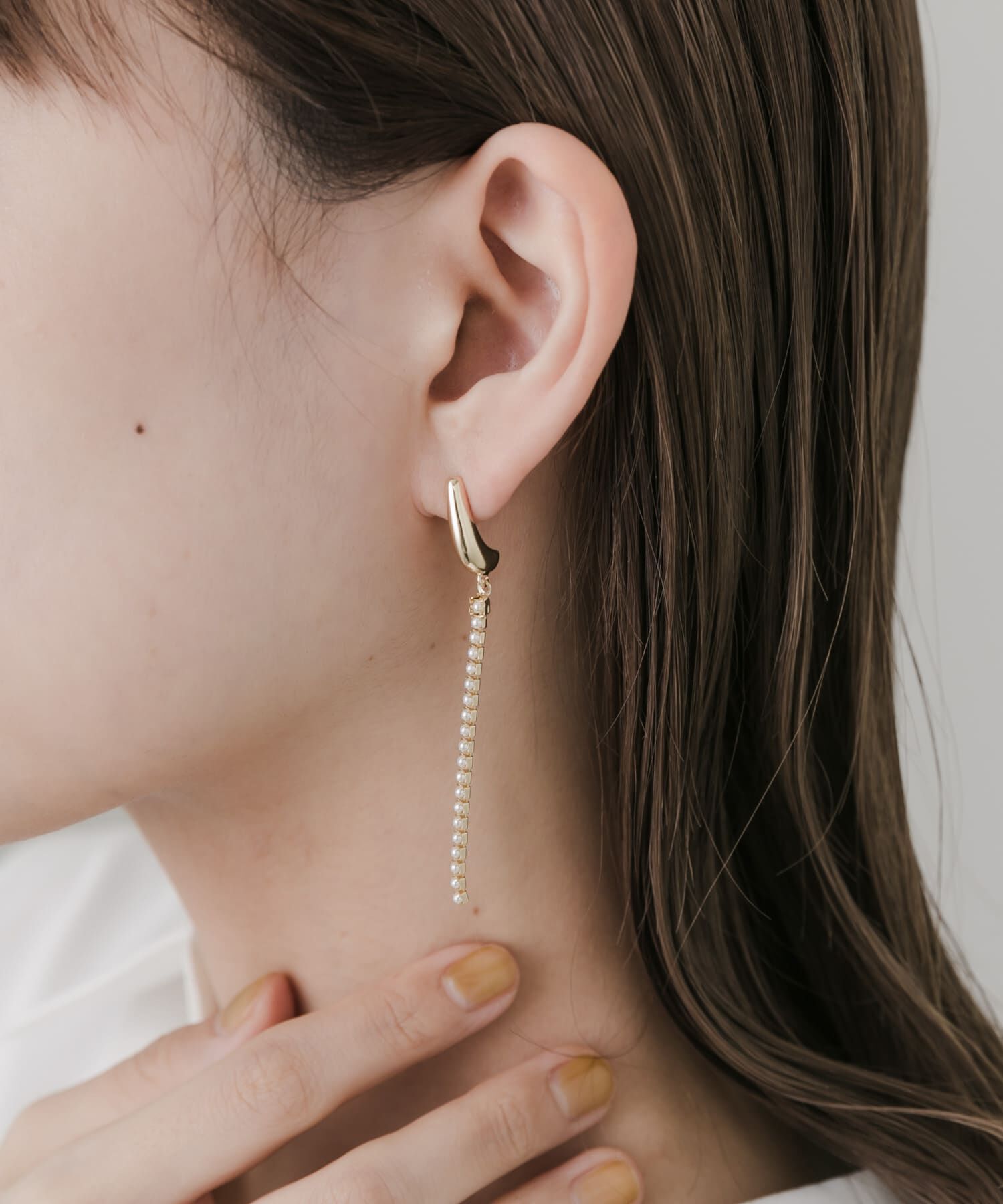 SMELLY「パールチェーンメタルカーブピアス」|ピアス|