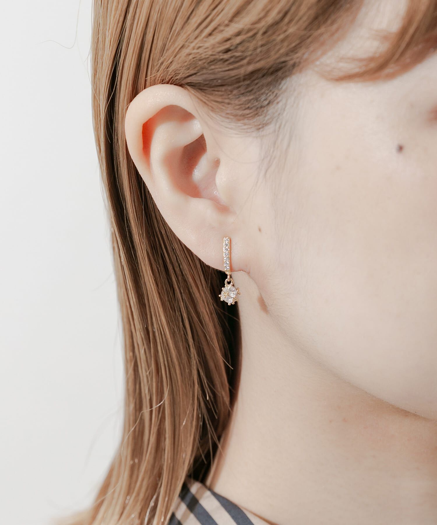 SMELLY「スクエアビジューオメガイヤリング」|イヤリング|