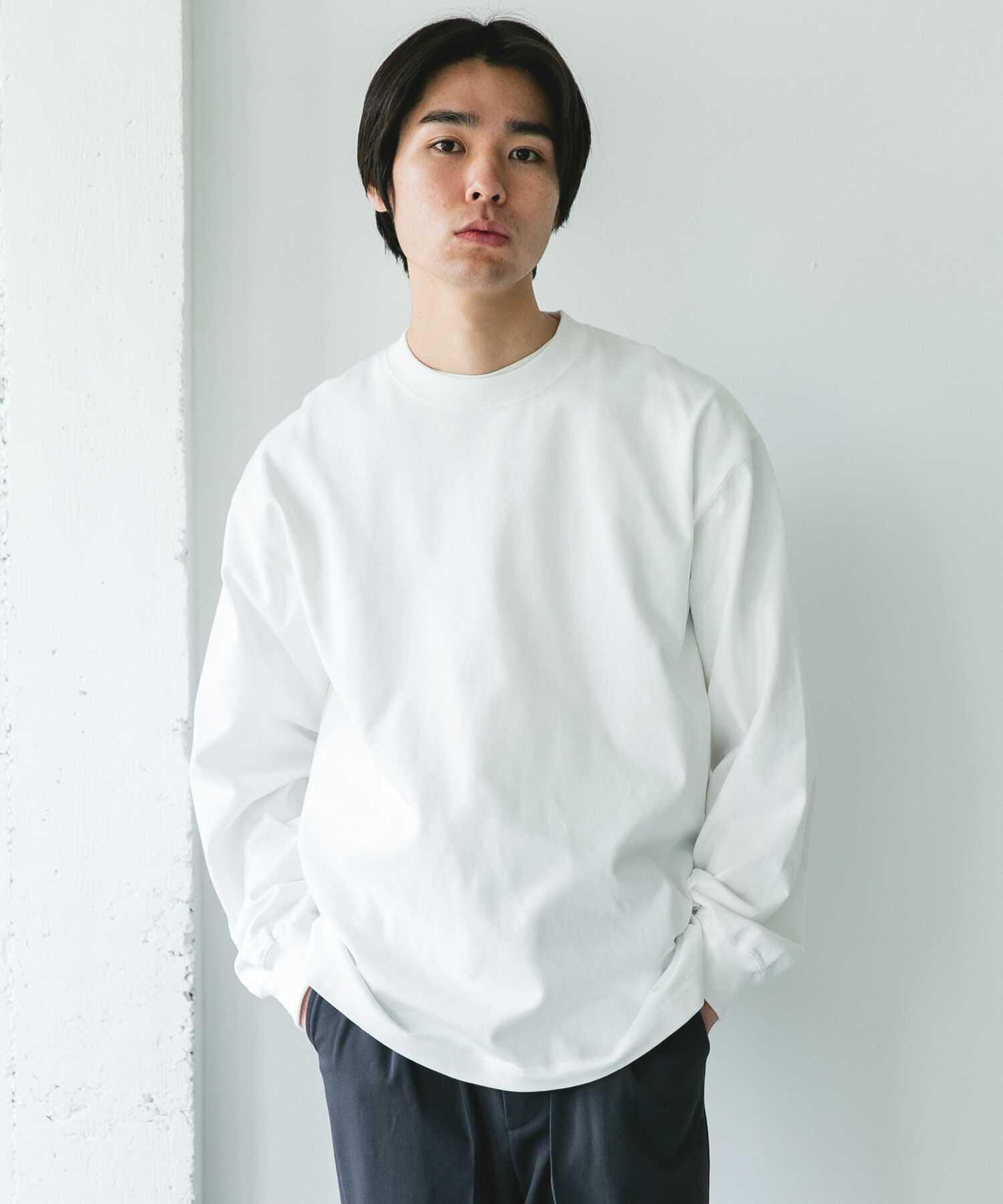 URBAN RESEARCH DOORS「『UR TECH』10.5オンス ヘビーウェイト LONG-SLEEVE T-SHIRTS」|Tシャツ・カットソー|ホワイト