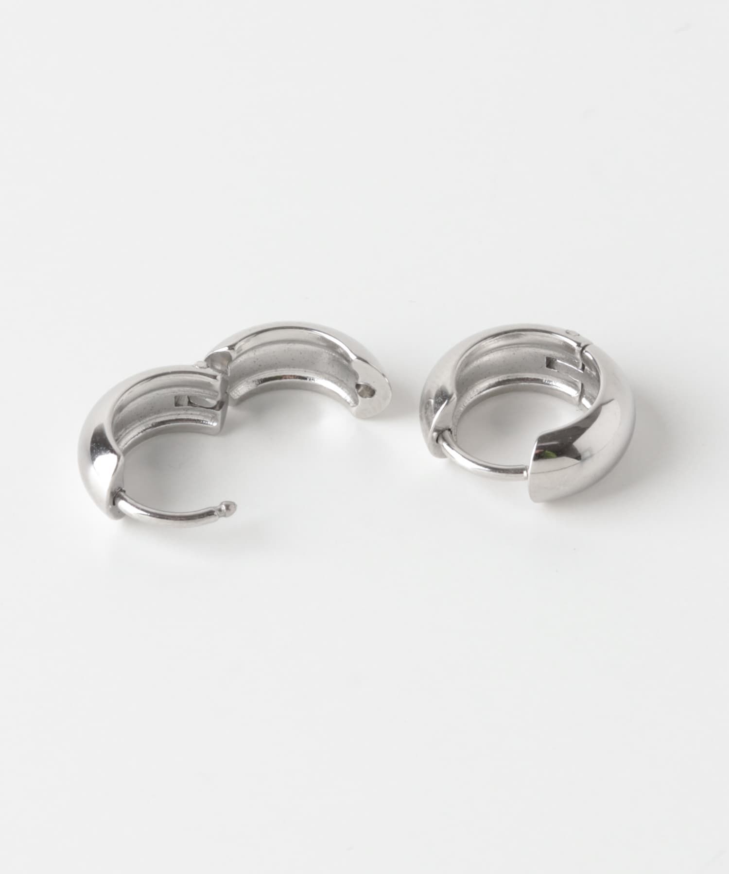 SMELLY「ステンレスプックリミニフープピアス」|ピアス|