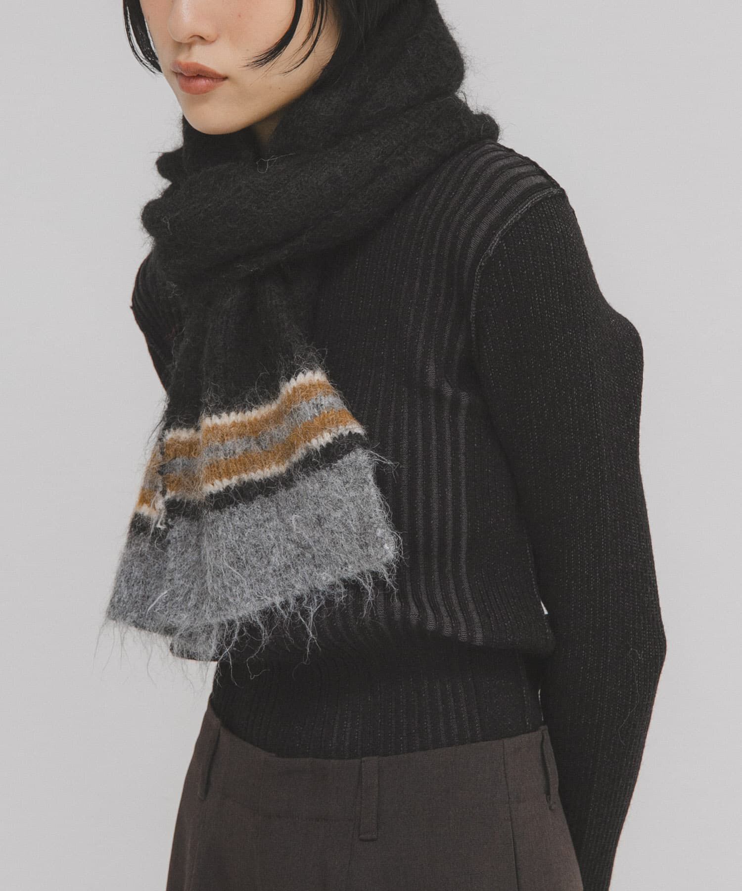  「エンドボーダーデザインマフラー」|マフラー|