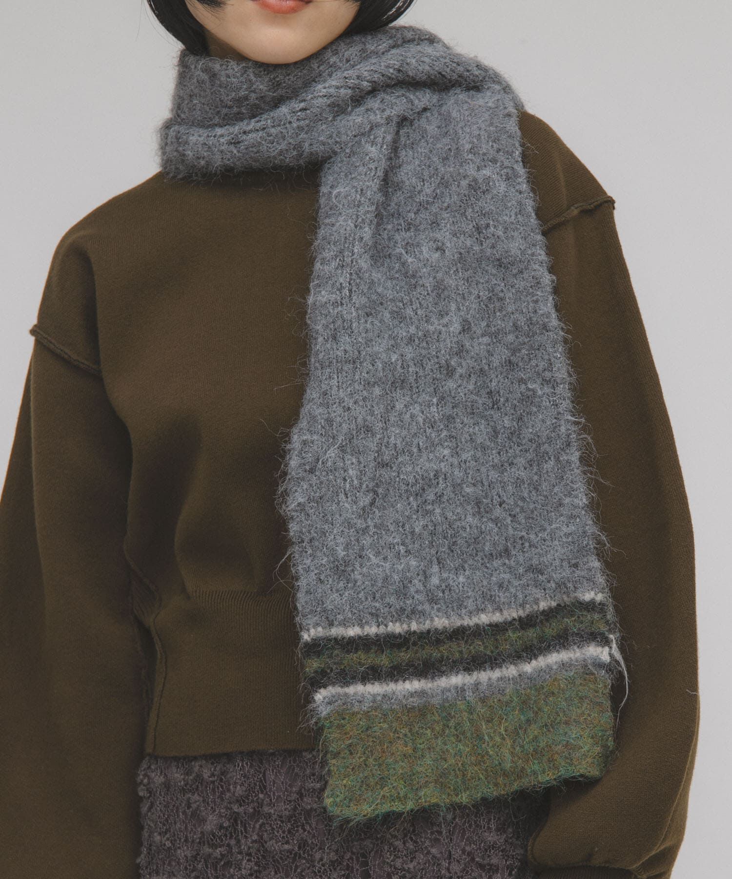  「エンドボーダーデザインマフラー」|マフラー|