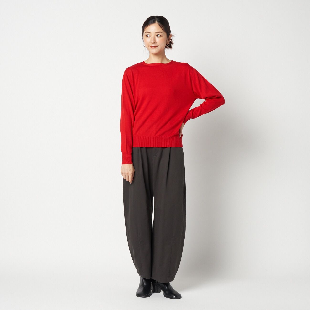 HELIOPOLE「HELIOPOLE COTTON TWILL CURVY TUCK PANTS」|チノ|