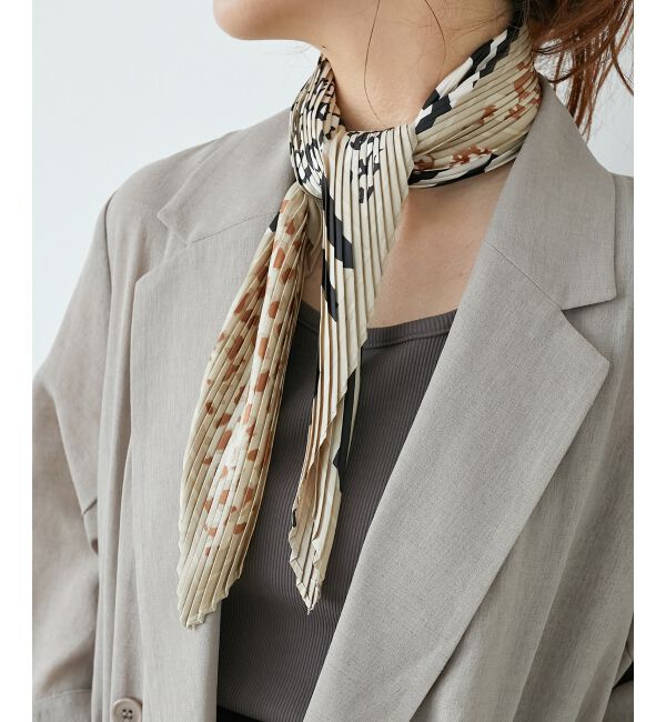  「《WEB限定アイテム》アニマルプリントプリーツスカーフ」|バンダナ・スカーフ|