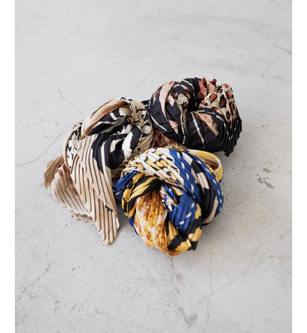  「《WEB限定アイテム》アニマルプリントプリーツスカーフ」|バンダナ・スカーフ|