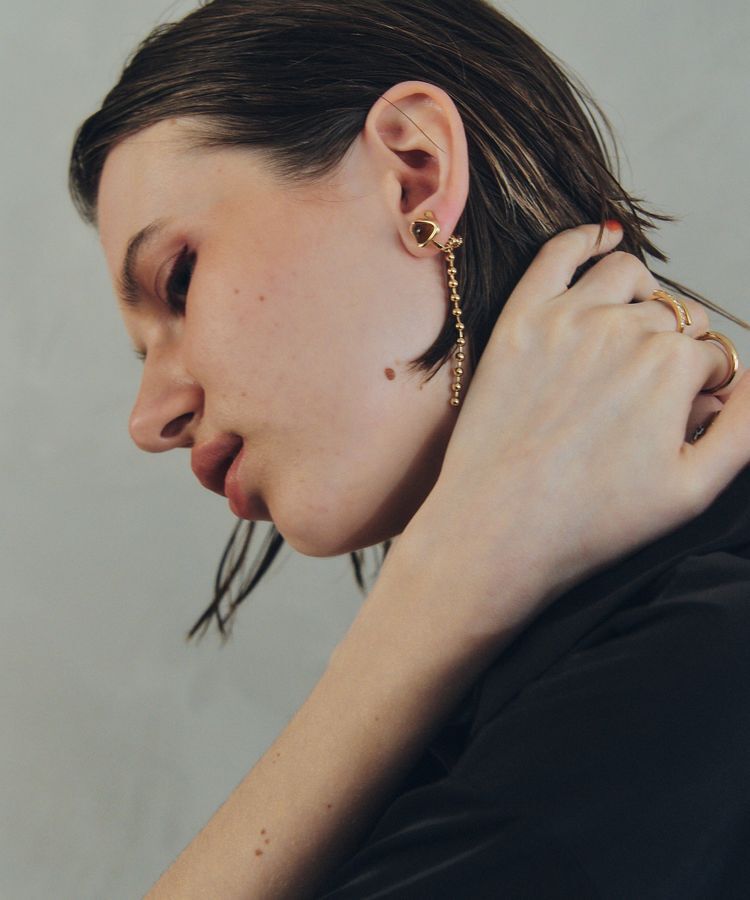 YECCA VECCA「マーブルボールチェーンイヤリング」|イヤリング|