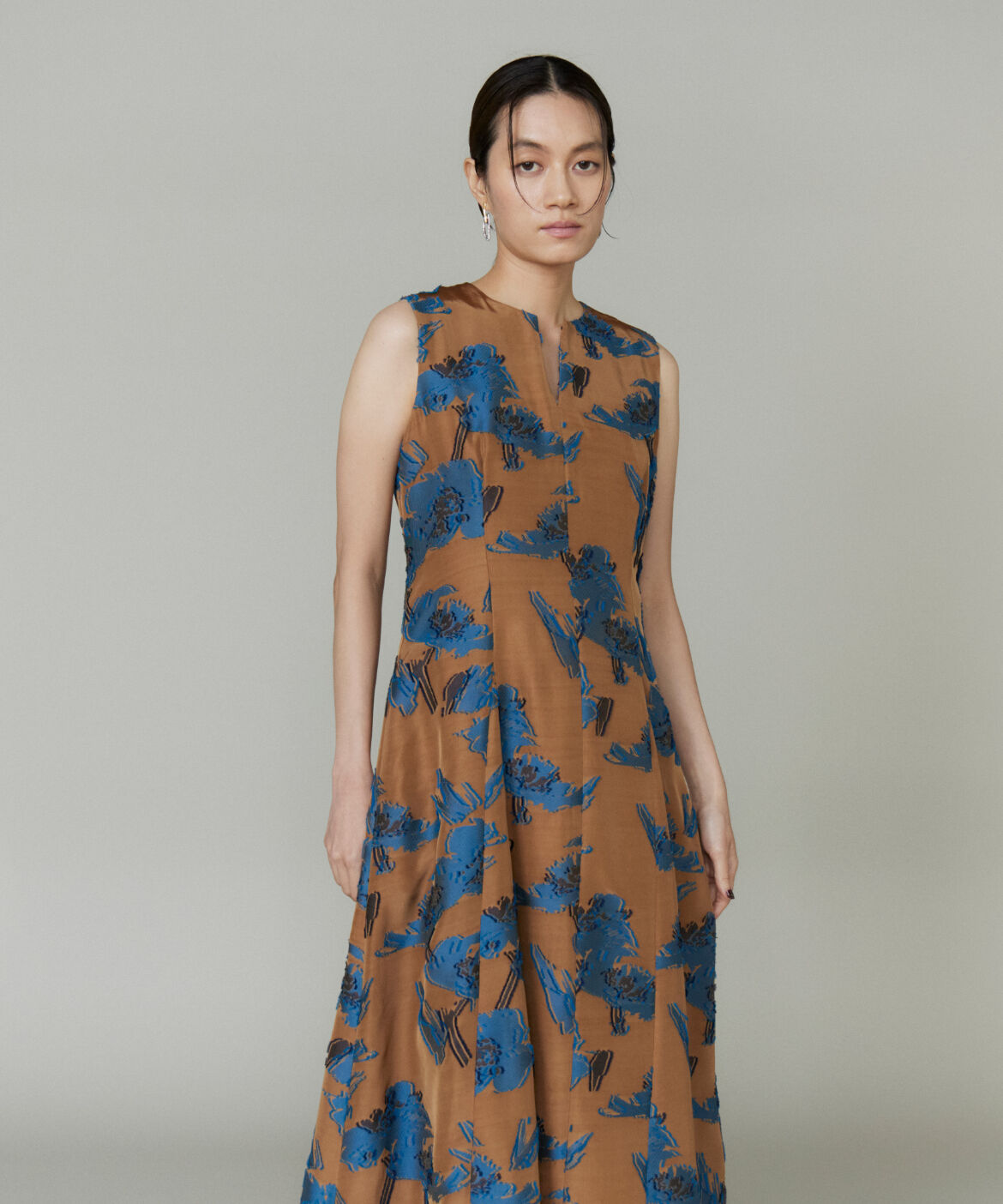 la veille by SUPERIOR CLOSET「《大きいサイズ》花柄ジャガードワンピース」|ワンピース|