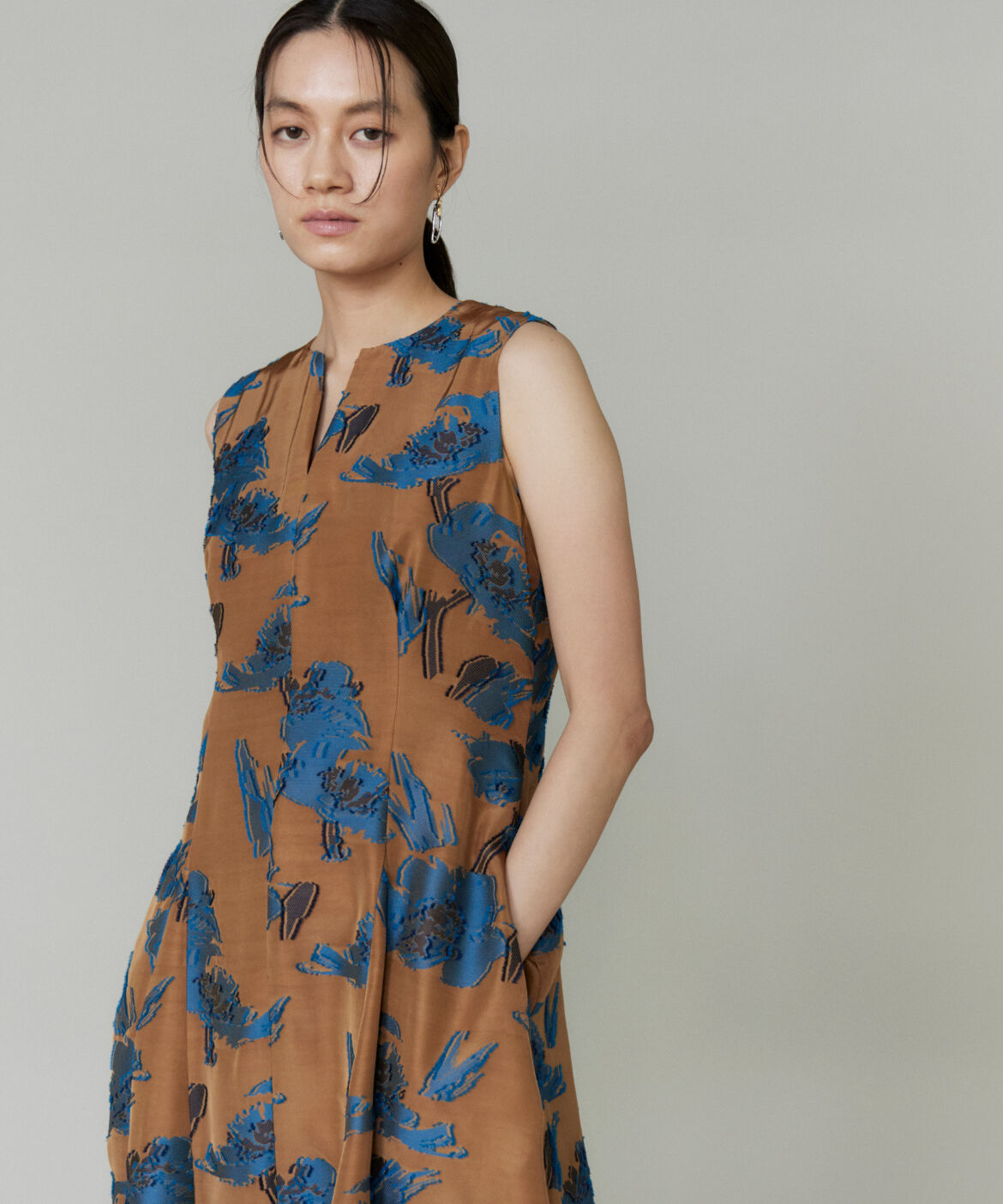 la veille by SUPERIOR CLOSET「《大きいサイズ》花柄ジャガードワンピース」|ワンピース|