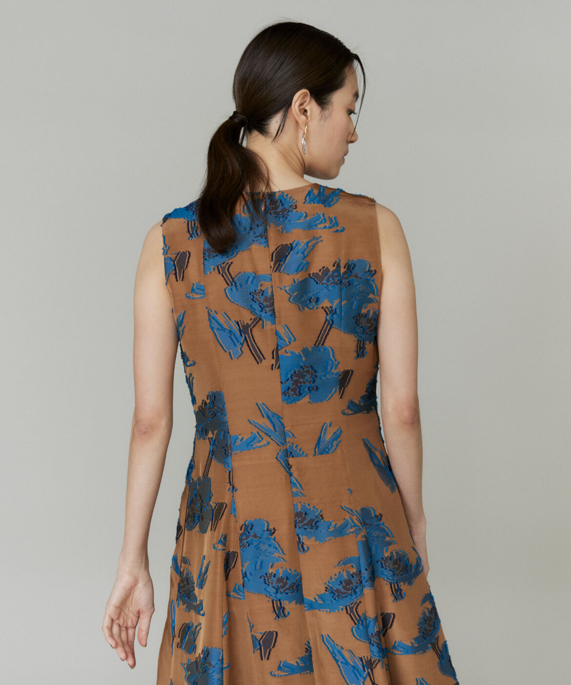 la veille by SUPERIOR CLOSET「《大きいサイズ》花柄ジャガードワンピース」|ワンピース|