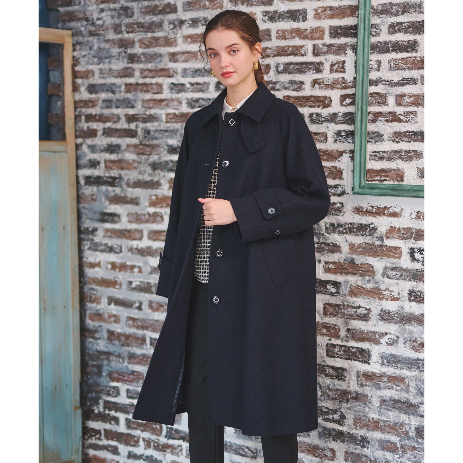 DRESSTERIOR「【大人百花冬号掲載　モデル美香さん着用】Super110sウールAラインステンカラーコート」|ステンカラーコート|