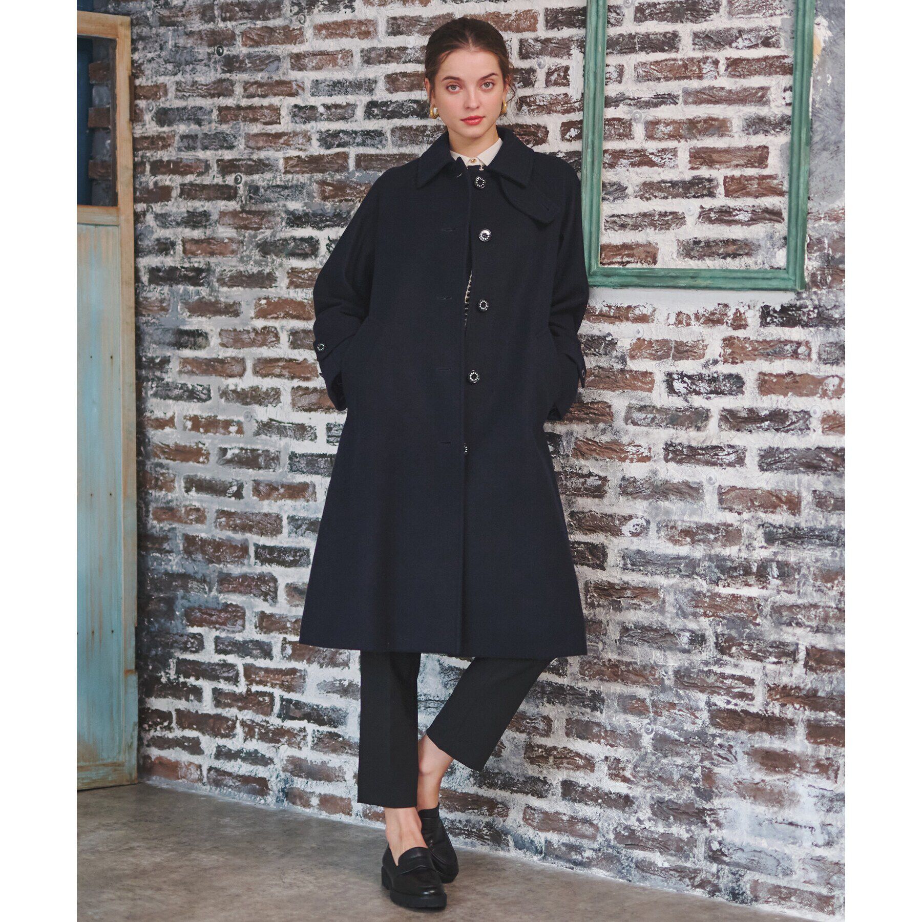 DRESSTERIOR「【大人百花冬号掲載　モデル美香さん着用】Super110sウールAラインステンカラーコート」|ステンカラーコート|