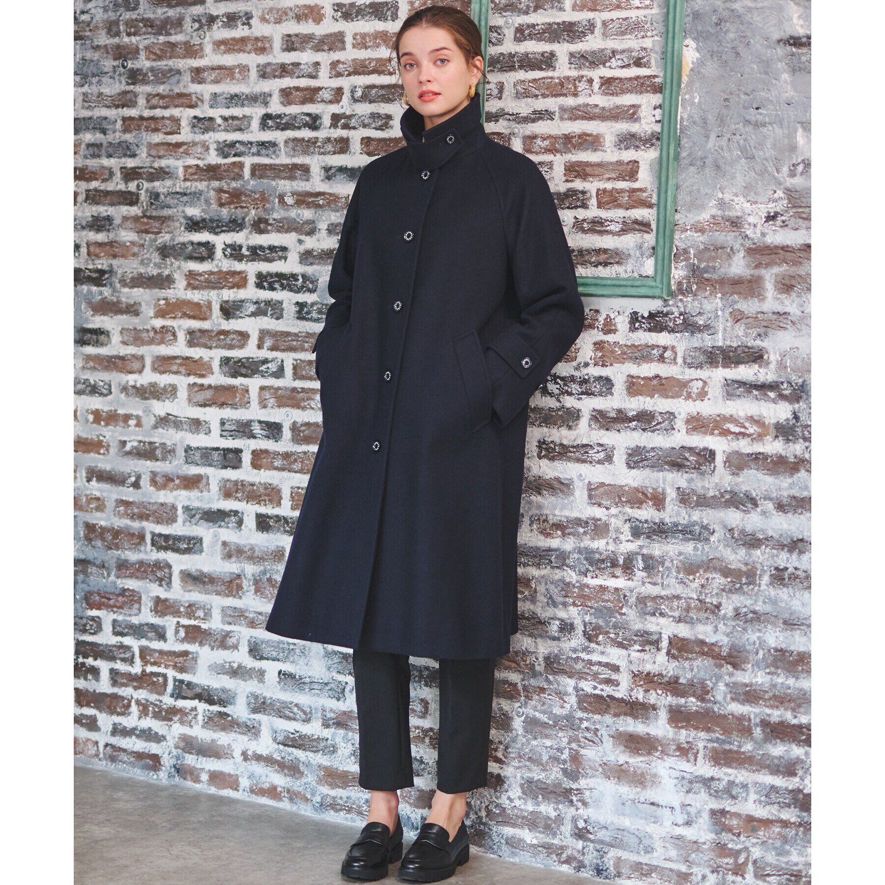 DRESSTERIOR「【大人百花冬号掲載　モデル美香さん着用】Super110sウールAラインステンカラーコート」|ステンカラーコート|