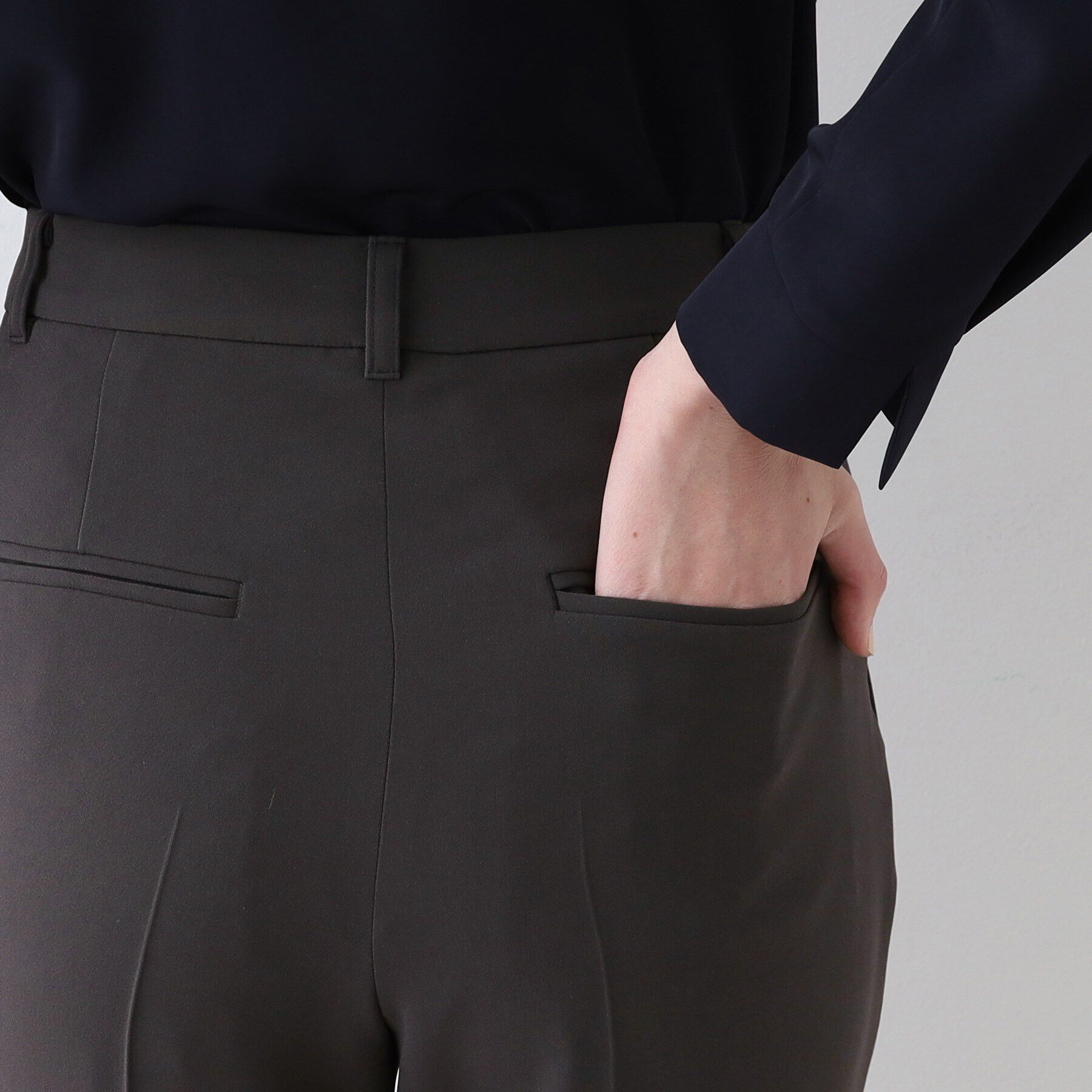 INDIVI「【日本製／トリアセテート混】テーパードパンツ」|スーツ|