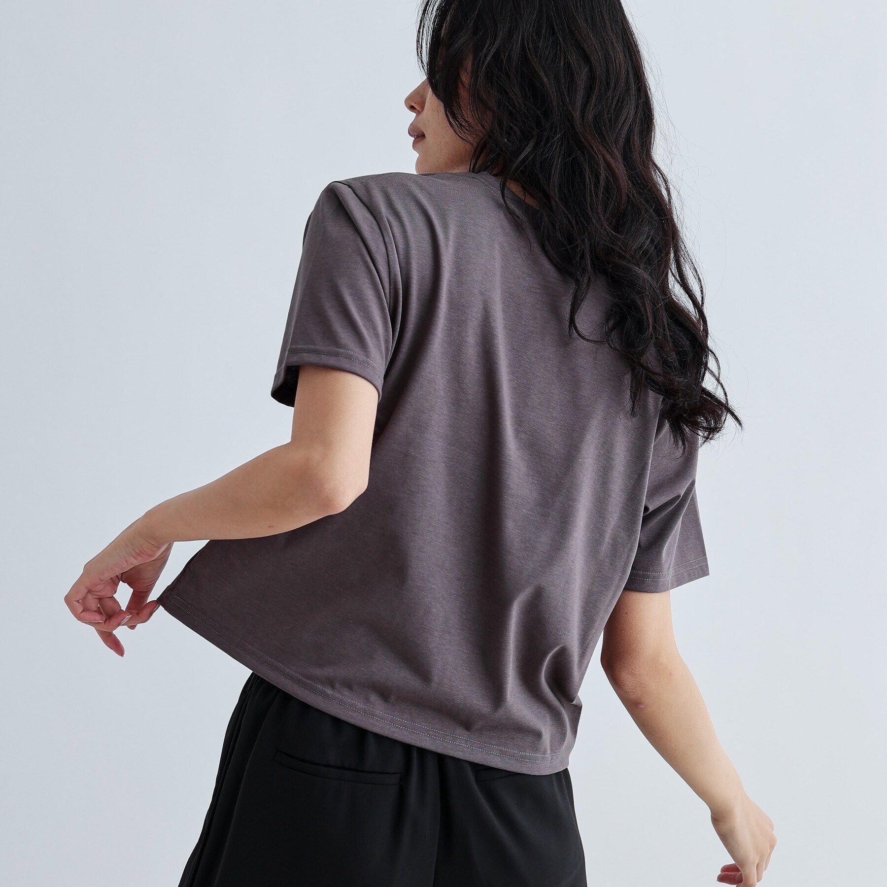 GALLEST「クロップド丈ロゴTシャツ」|Tシャツ・カットソー|